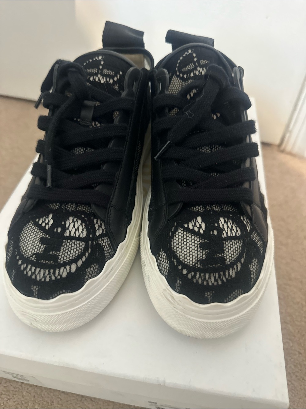 Chloé Black Lace-Overlay Low-Top Sneakers with White Sole